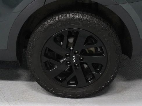 Used 2023 Kia Sorento S w/ Panoramic Sunroof Package AWD/4WD image 15