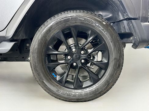 Used 2023 Jeep Wrangler Sahara w/ Cold Weather Group image 11