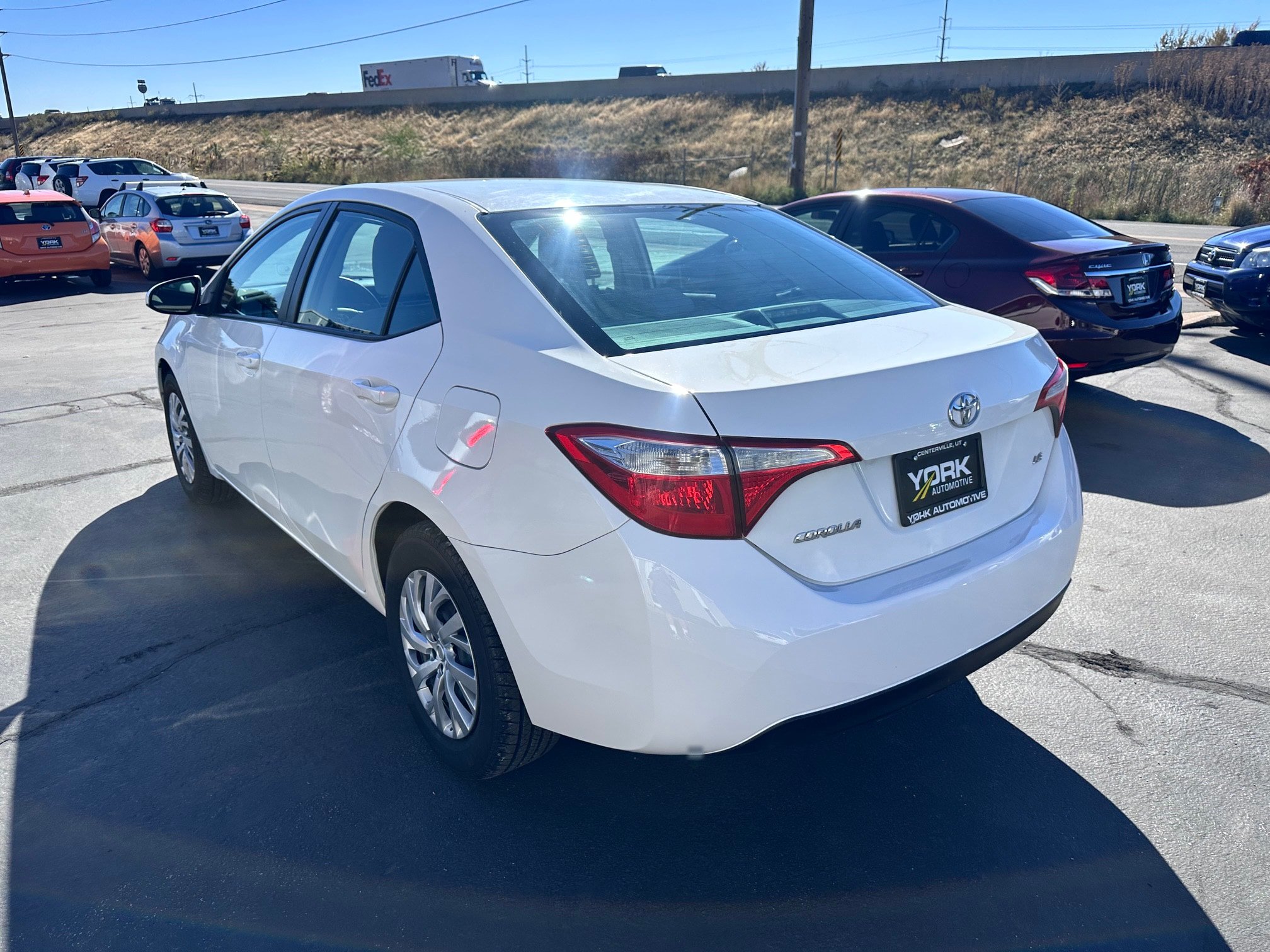 Used 2015 Toyota Corolla LE FWD image 4