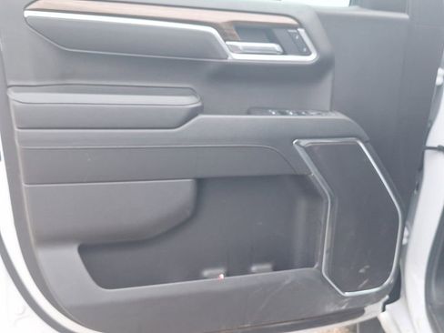 Used 2025 Chevrolet Silverado 1500 LT image 30