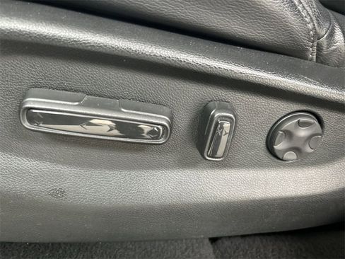 Used 2017 Honda CR-V EX-L image 12