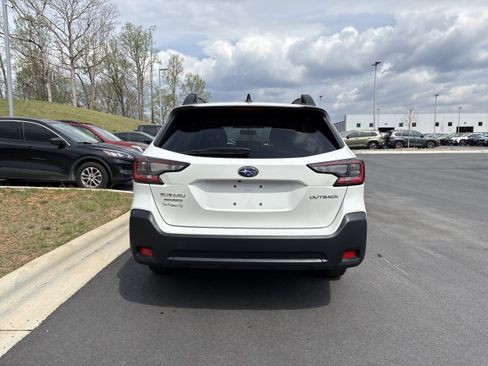 Certified 2025 Subaru Outback Premium AWD/4WD image 10