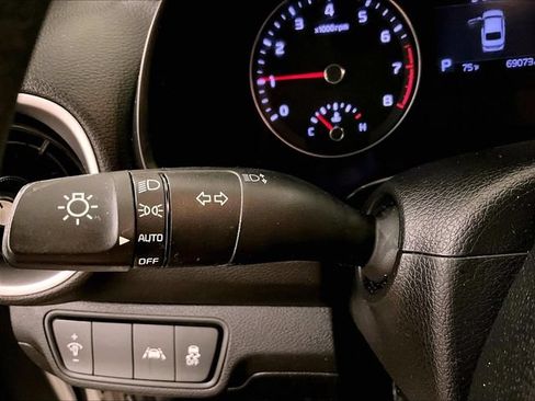 Used 2019 Kia Forte LXS FWD image 30