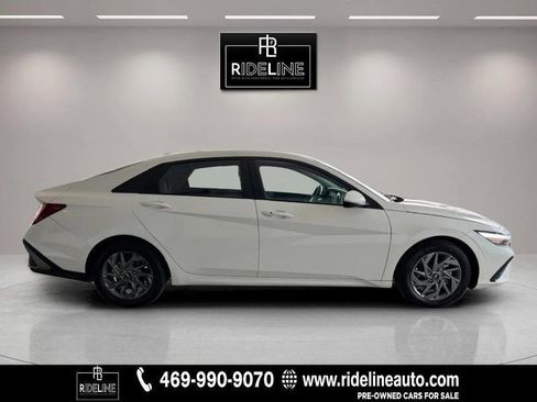 Used 2024 Hyundai Elantra SEL image 8