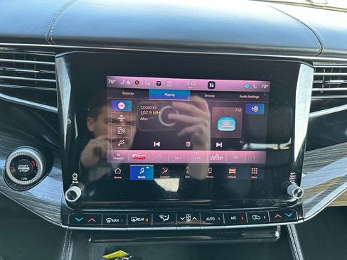 Used 2022 Jeep Wagoneer Series III w/ Premium Group I image 15