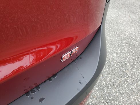 New 2026 Nissan Kicks SR w/ Illumination Package FWD image 7