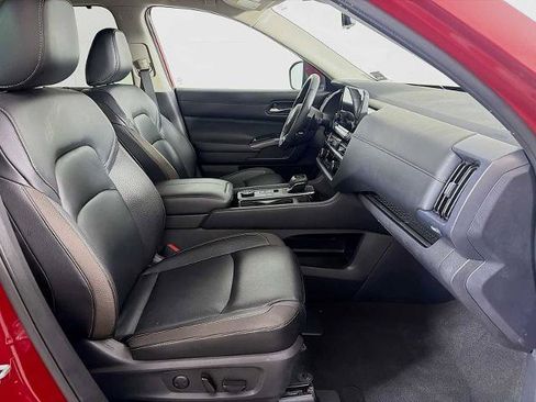 Certified 2023 Nissan Pathfinder SL AWD/4WD image 26