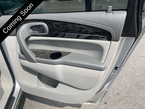 Used 2013 Buick Enclave Leather AWD/4WD image 20