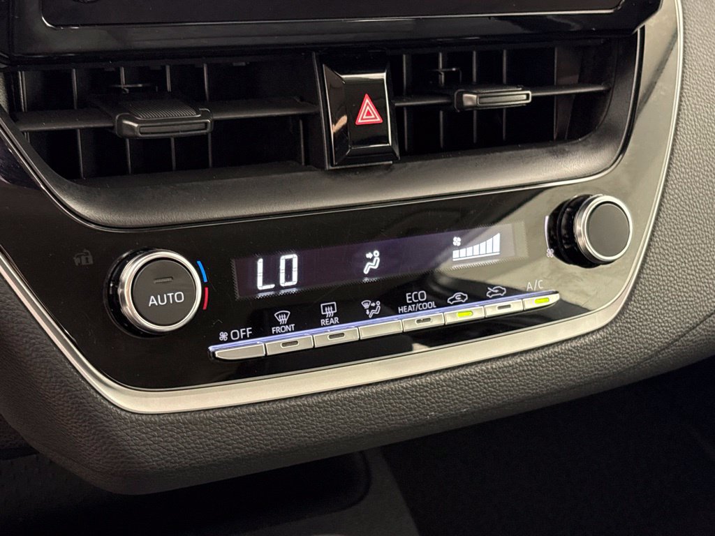 Used 2024 Toyota Corolla LE FWD image 35