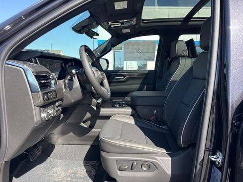 New 2026 GMC Yukon XL Elevation w/ Elevation Premium Package AWD/4WD image 16