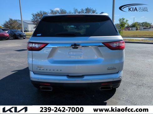 Used 2020 Chevrolet Traverse High Country w/ LPO, Floor Liner Package image 6