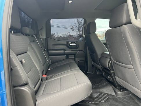 Used 2022 Chevrolet Silverado 1500 Custom Trail Boss w/ LPO, Dark Essentials Package image 13