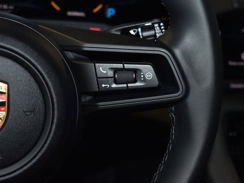 Used 2024 Porsche Taycan image 11