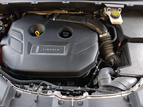 Used 2019 Lincoln MKC Reserve w/ MKC Technology Package FWD image 30