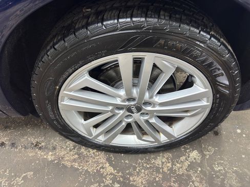 Used 2018 Audi Q5 2.0T Premium Plus w/ Premium Plus Package AWD/4WD image 8