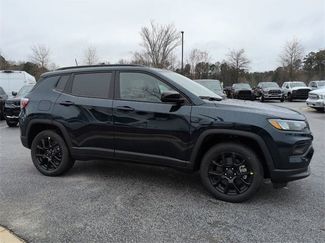 New 2026 Jeep Compass Latitude video 2