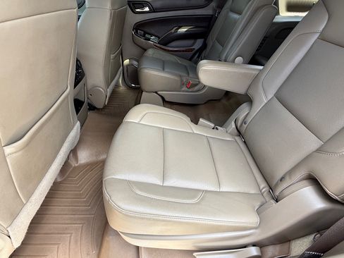 Used 2017 Chevrolet Tahoe Premier AWD/4WD image 12
