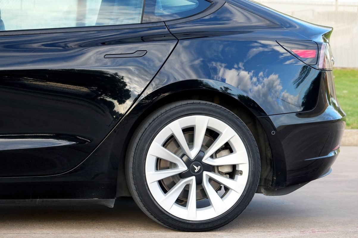 Used 2022 Tesla Model 3 RWD image 25
