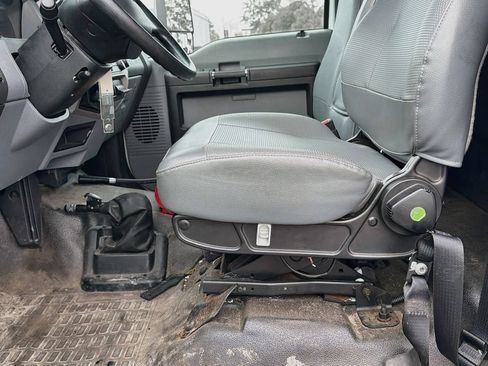 Used 2015 Ford F650 2WD Regular Cab Super Duty image 17