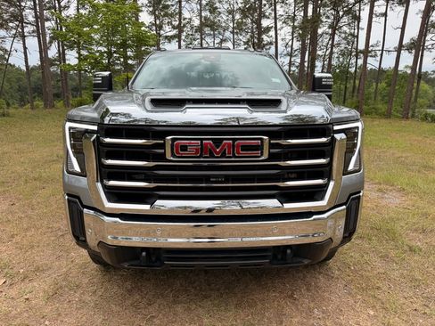 Used 2025 GMC Sierra 3500 SLT w/ SLT Premium Package AWD/4WD image 7