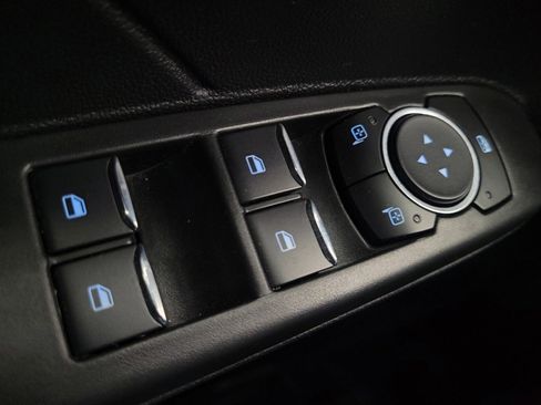 Used 2022 Ford Escape SE image 27