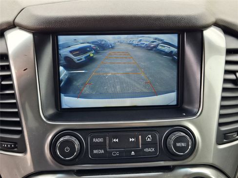Used 2017 Chevrolet Suburban LT AWD/4WD image 15