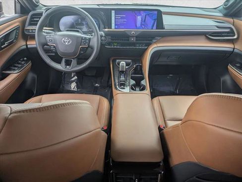 Certified 2025 Toyota Crown Signia w/ Advanced Technology Package AWD/4WD image 15