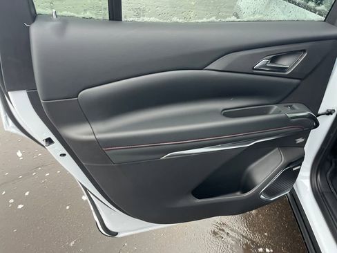 New 2026 Chevrolet Traverse RS w/ LPO, Floor Liner Package image 21