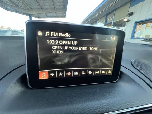 Used 2016 MAZDA MAZDA3 s Grand Touring FWD image 18