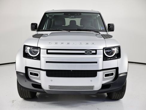 Used 2023 Land Rover Defender 90 S image 15