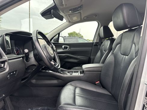 Certified 2022 Kia Sorento S FWD image 13