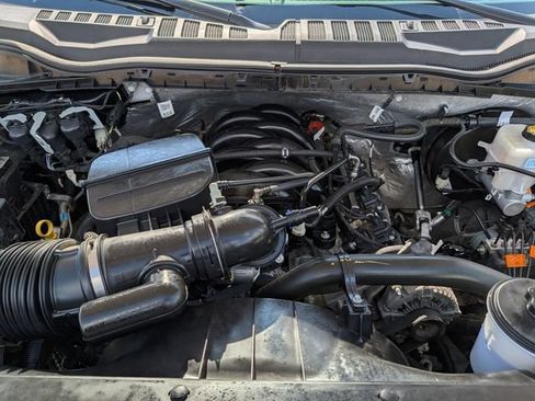 Used 2022 Ford F250 Lariat w/ Lariat Value Package AWD/4WD image 32