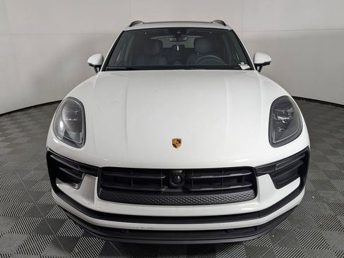 Certified 2026 Porsche Macan AWD/4WD image 10
