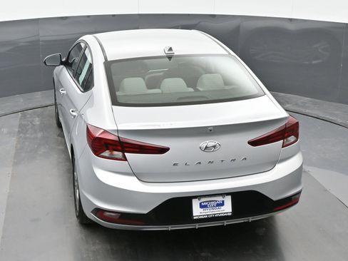 Used 2019 Hyundai Elantra SEL image 34