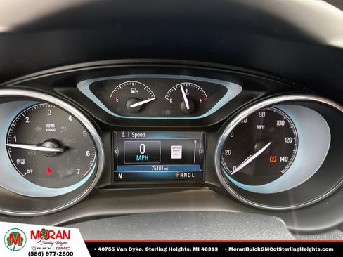 Certified 2018 Buick Envision Essence FWD image 9