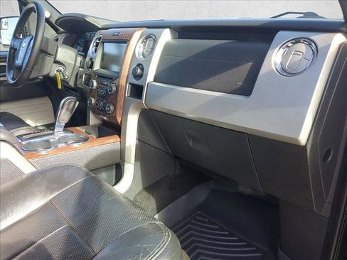 Used 2014 Ford F150 Lariat w/ Lariat Chrome Package image 21