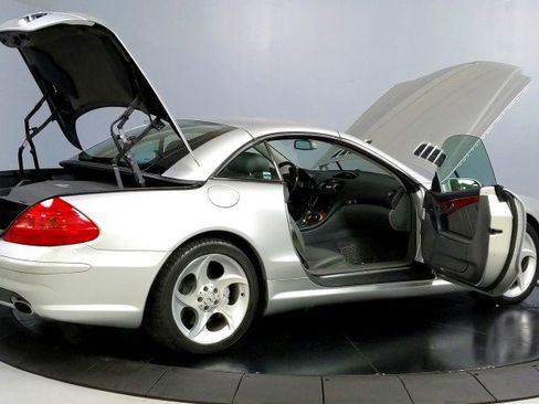 Used 2005 Mercedes-Benz SL 600 image 14