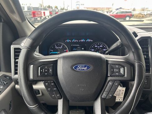 Used 2019 Ford F350 XLT w/ XLT Premium Package image 23