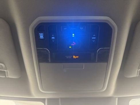 Used 2022 Toyota Tundra Limited image 14