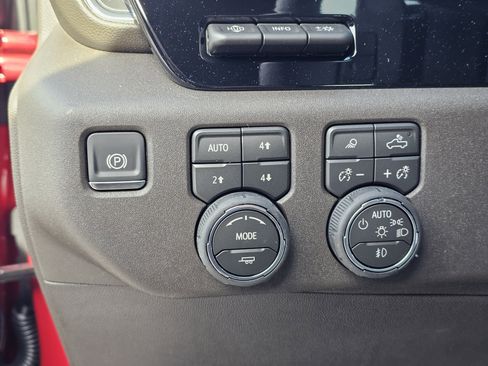 New 2026 Chevrolet Silverado 1500 LTZ w/ LTZ Premium Package image 24