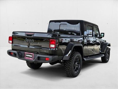 New 2025 Jeep Gladiator Sport image 2