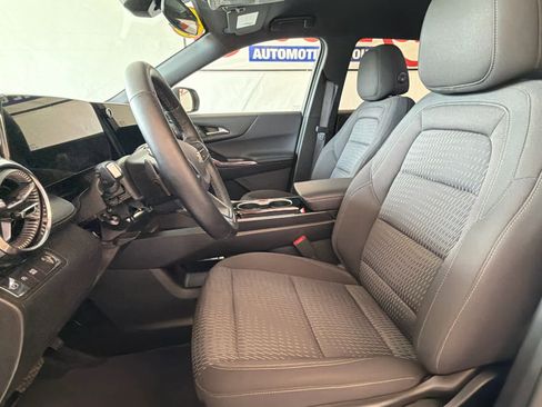 Used 2025 Chevrolet Equinox LT FWD image 15