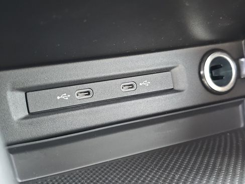 New 2025 Volkswagen Taos S image 14