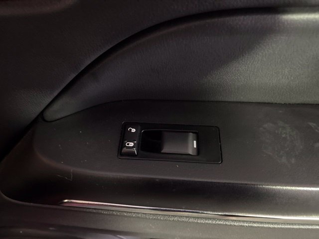 Used 2011 Jeep Patriot Latitude AWD/4WD image 20