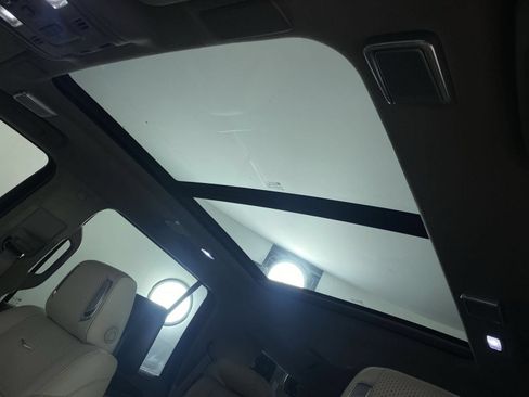 Certified 2023 Cadillac Escalade Sport Platinum AWD/4WD image 11