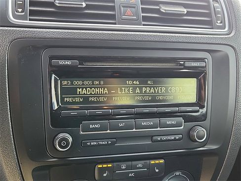 Used 2015 Volkswagen Jetta SE image 10