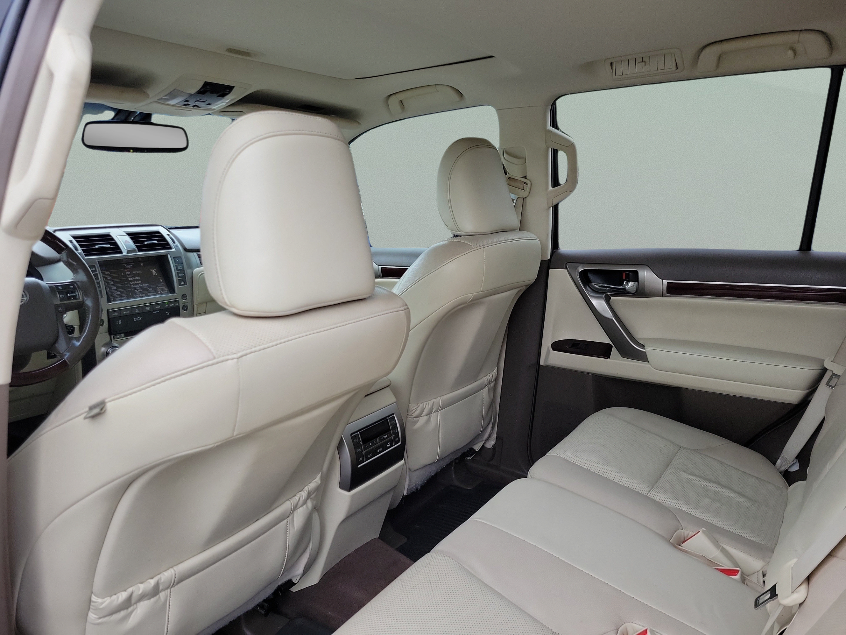Used 2017 Lexus GX 460 Premium w/ Premium Package AWD/4WD image 19