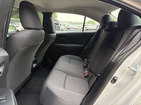 Used 2025 Toyota Corolla LE FWD image 23
