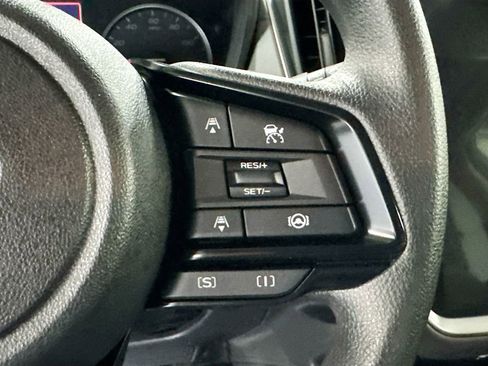 Used 2024 Subaru Crosstrek 2.0i Premium image 9