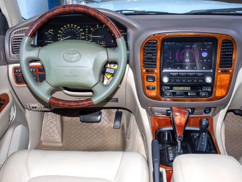 Used 2001 Lexus LX 470 4WD image 13